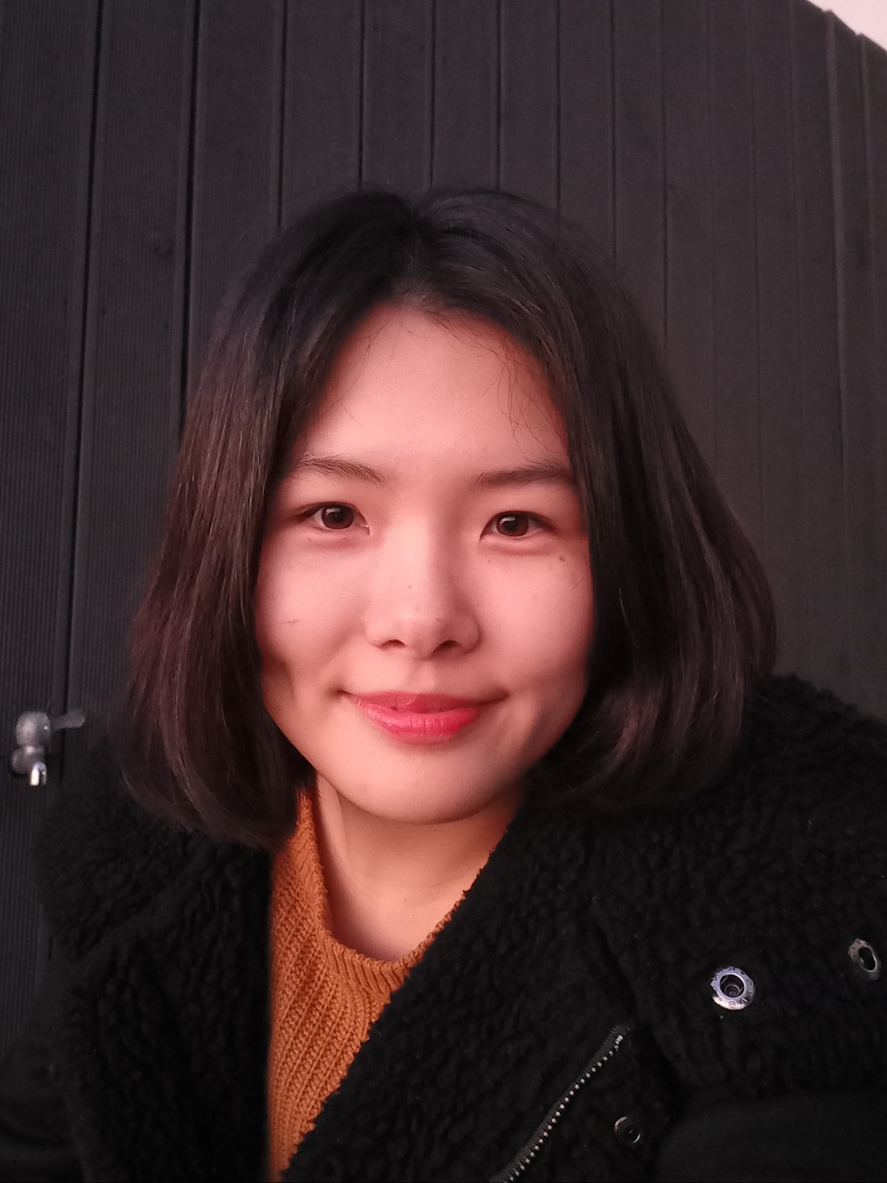 Yuna Hwang